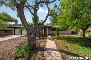 3743 Newrock Dr in San Antonio, TX - Building Photo