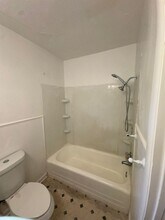 400-402 N Jefferson St in Kaufman, TX - Building Photo - Building Photo