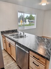 4008 Reka Dr in Anchorage, AK - Building Photo - Building Photo