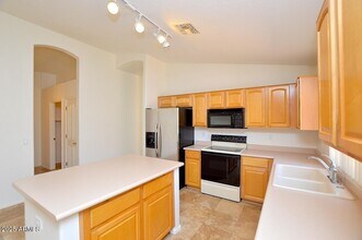 10253 E Penstamin Dr in Scottsdale, AZ - Building Photo - Building Photo