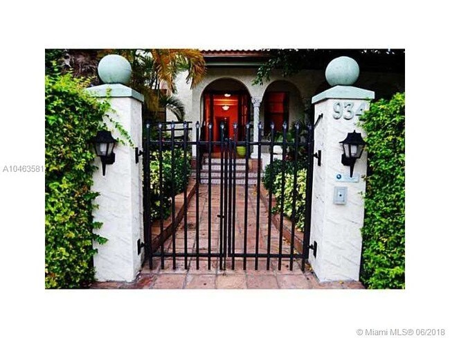 934 Michigan Ave-Unit -109 in Miami Beach, FL - Building Photo - Building Photo