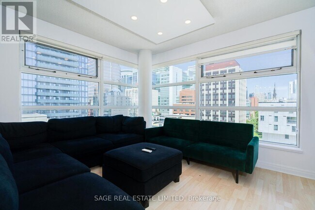 property at 50-1450 Lombard St