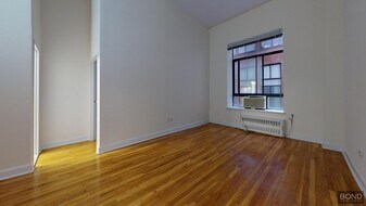 1 Astor Pl in New York, NY - Building Photo