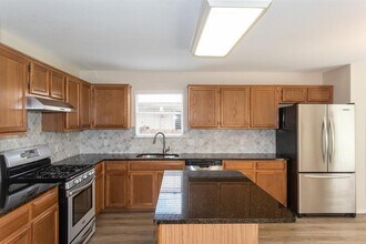 9025 Vigen Cir in Austin, TX - Building Photo - Building Photo