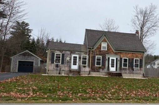 93 Aldrich Rd in Bridgewater, MA - Building Photo