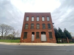 836 Oak St NW in Winston-Salem, NC - Building Photo - Building Photo