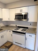 8034 Craig St in Philadelphia, PA - Building Photo - Building Photo