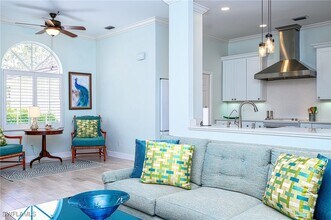 7106 Lone Oak Blvd in Naples, FL - Building Photo - Building Photo