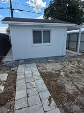 3060 NW 98th St in Miami, FL - Building Photo - Building Photo