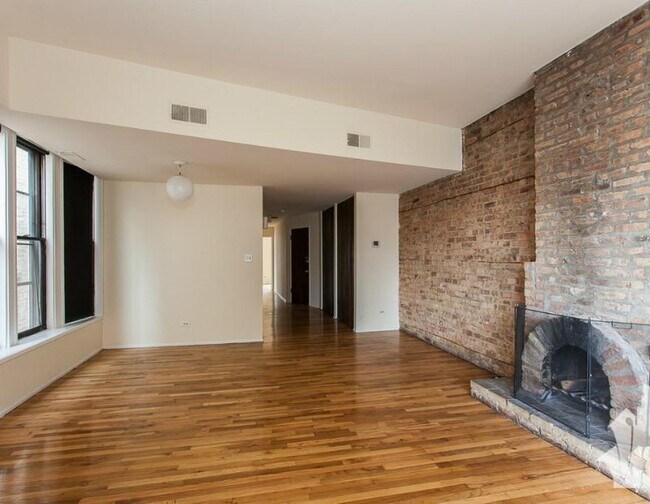 606 W Surf St, Unit 3 in Chicago, IL - Foto de edificio - Building Photo