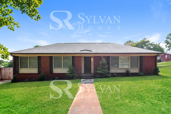 633 Colonial Dr in Statesville, NC - Building Photo - Building Photo