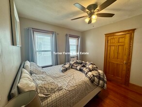45 Bowen Ave, Unit 1 in Medford, MA - Foto de edificio - Building Photo