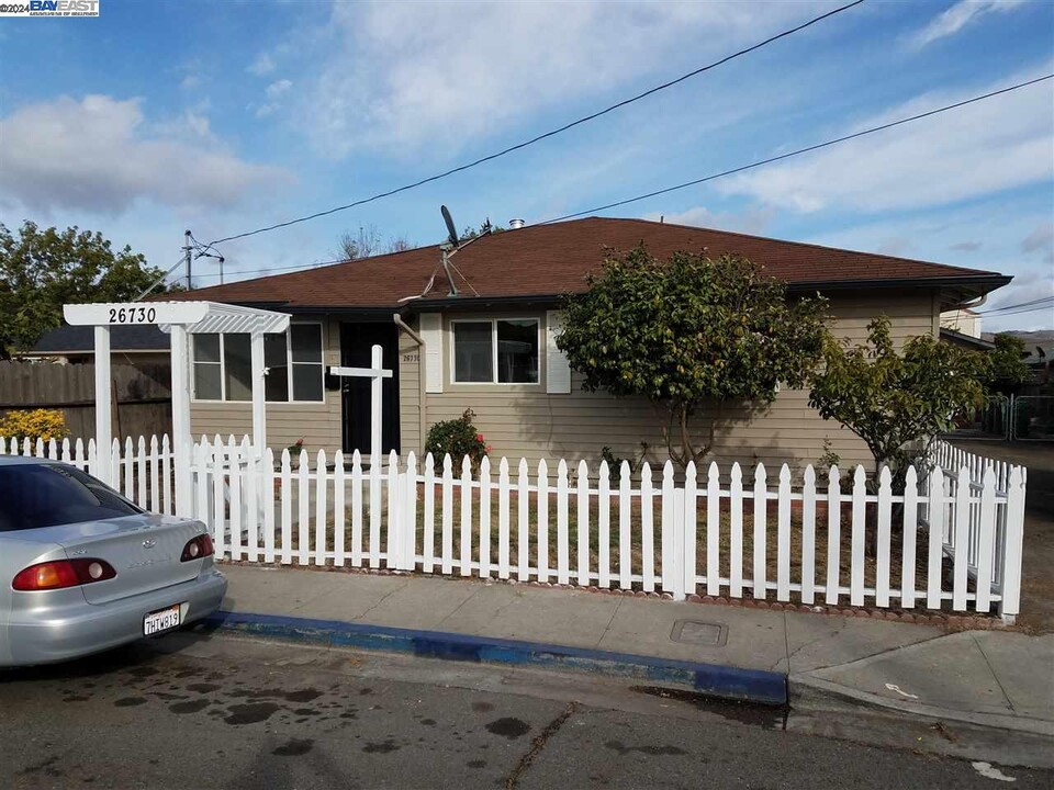 26730 Tyrrell Ave in Hayward, CA - Building Photo