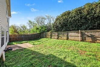 3014 Robin Terry Ct in Charlotte, NC - Foto de edificio - Building Photo