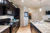 Queenston Manor photo'