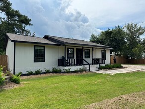 20162 County Rd 510P in Brazoria, TX - Building Photo - Building Photo