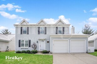 935 Saffron Ln in Milford, OH - Building Photo