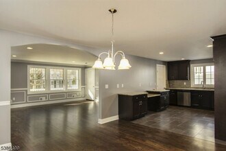 6 Locust St in Madison, NJ - Building Photo - Building Photo