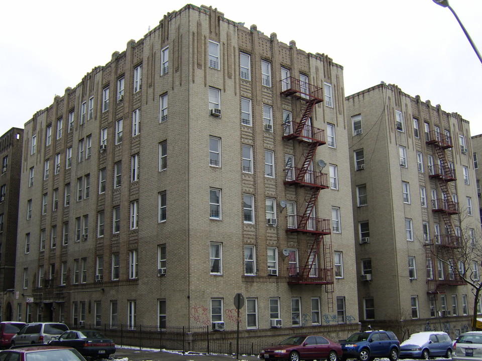 1504 Sheridan Ave in Bronx, NY - Foto de edificio