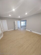 1635 Hillcrest Rd in Cleveland Heights, OH - Building Photo - Building Photo