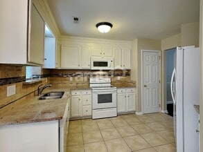 14236 Carolina Forest Ct in Charlotte, NC - Building Photo - Building Photo