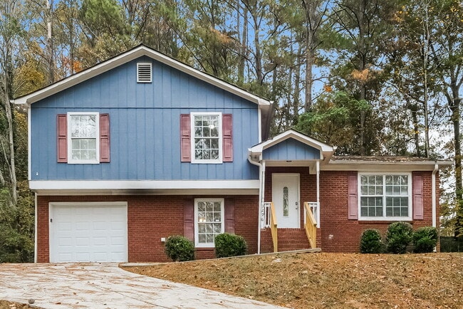 property at 3296 Goldenchain Dr