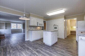 147 Tarleton Ave in Burlington, NC - Building Photo - Building Photo