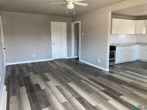 1002 W Ray Ave in Artesia, NM - Building Photo - Building Photo