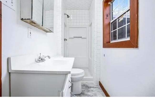 2900 Cole Ave in Waco, TX - Building Photo - Building Photo