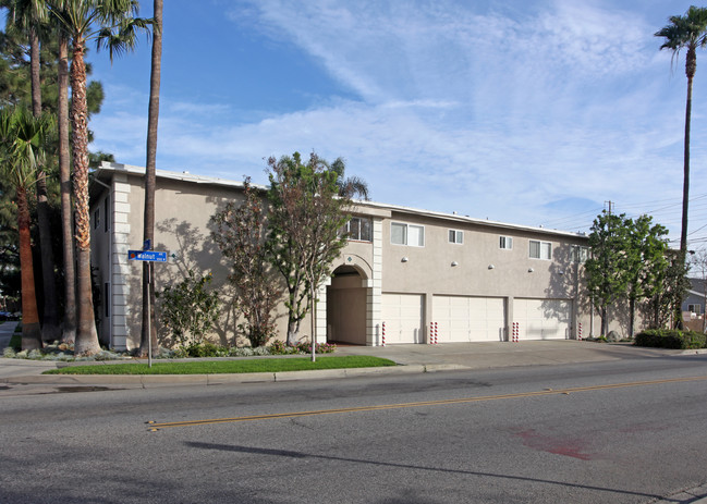 501-531 N Citrus St in Orange, CA - Building Photo - Building Photo