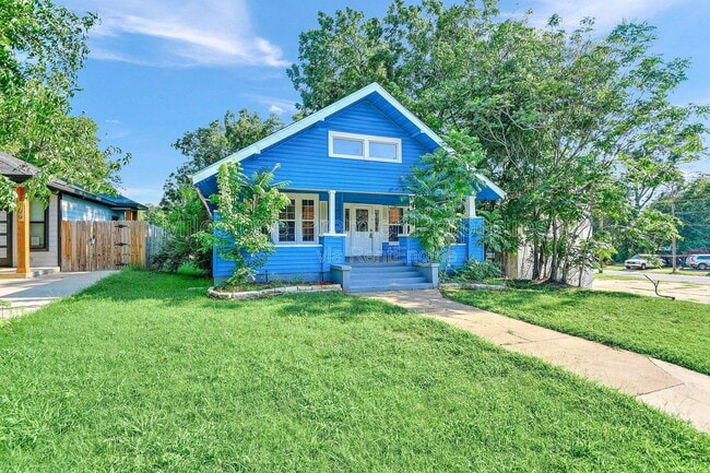 property at 105 W Morton St