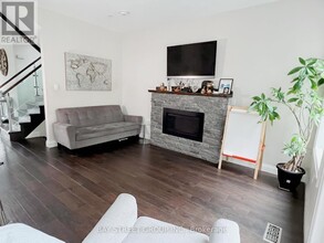16 Enfield Ave in Toronto, ON - Building Photo - Building Photo
