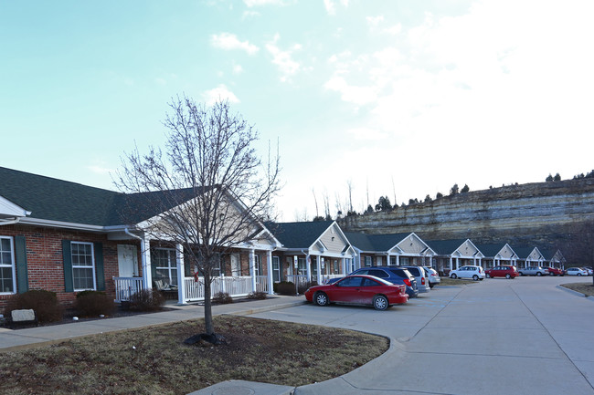 Sand Hills Place in Festus, MO - Foto de edificio - Building Photo