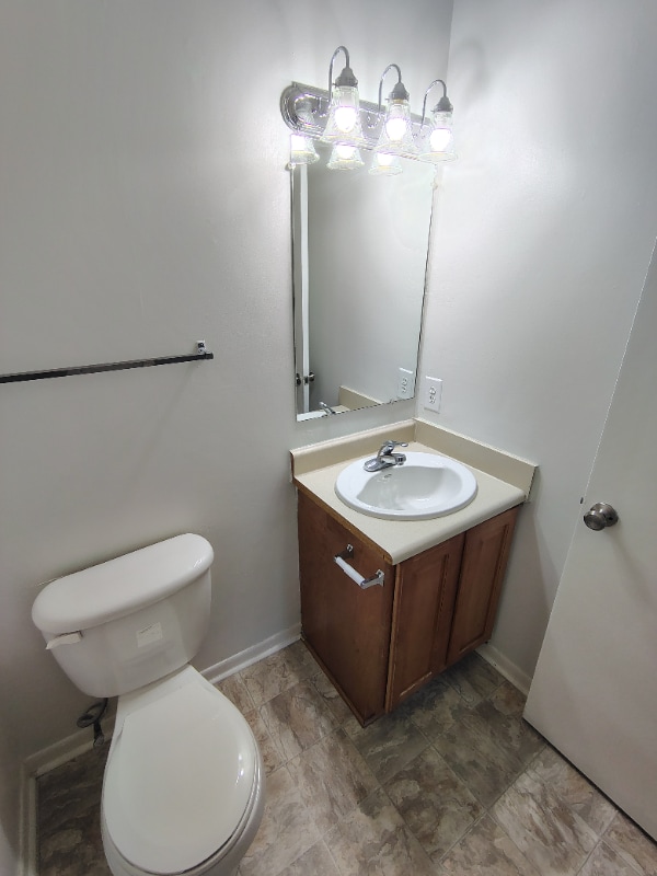 600 Reusens Rd in Lynchburg, VA - Foto de edificio - Building Photo