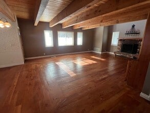 1132 Snowbird Dr in Frazier Park, CA - Building Photo - Building Photo