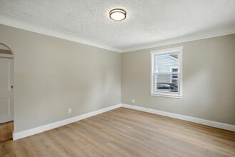 23147 Vance Ave in Hazel Park, MI - Building Photo - Building Photo