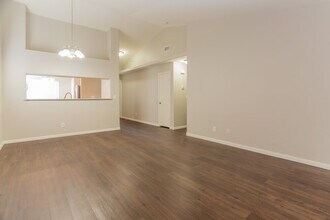 3110 De Vinci Ct in North Las Vegas, NV - Building Photo - Building Photo