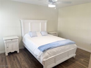 4907 Europa Dr in Naples, FL - Building Photo - Building Photo