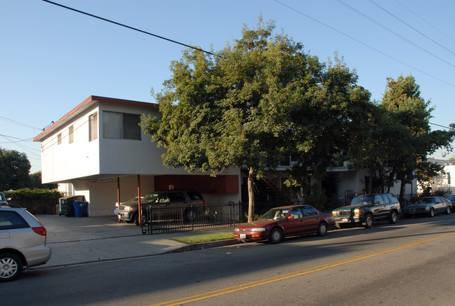 1258 Gordon St in Los Angeles, CA - Building Photo - Building Photo