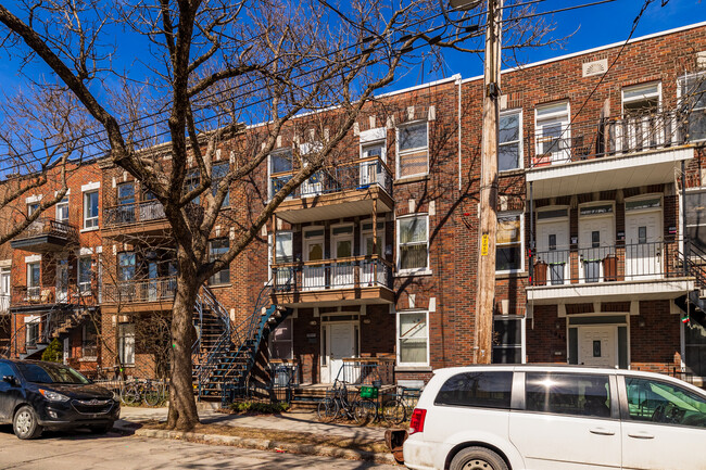 5847-5855 3E Av in Montréal, QC - Building Photo - Primary Photo