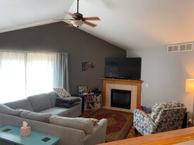 701 Cork Crossing in Cottage Grove, WI - Building Photo