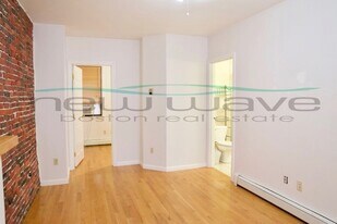 73 Hudson St, Unit 1 in Boston, MA - Building Photo