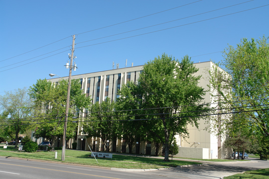 West Park Tower in Wichita, KS - Building Photo