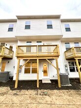 4125 Auburn Oak Ln in Charlotte, NC - Building Photo - Building Photo