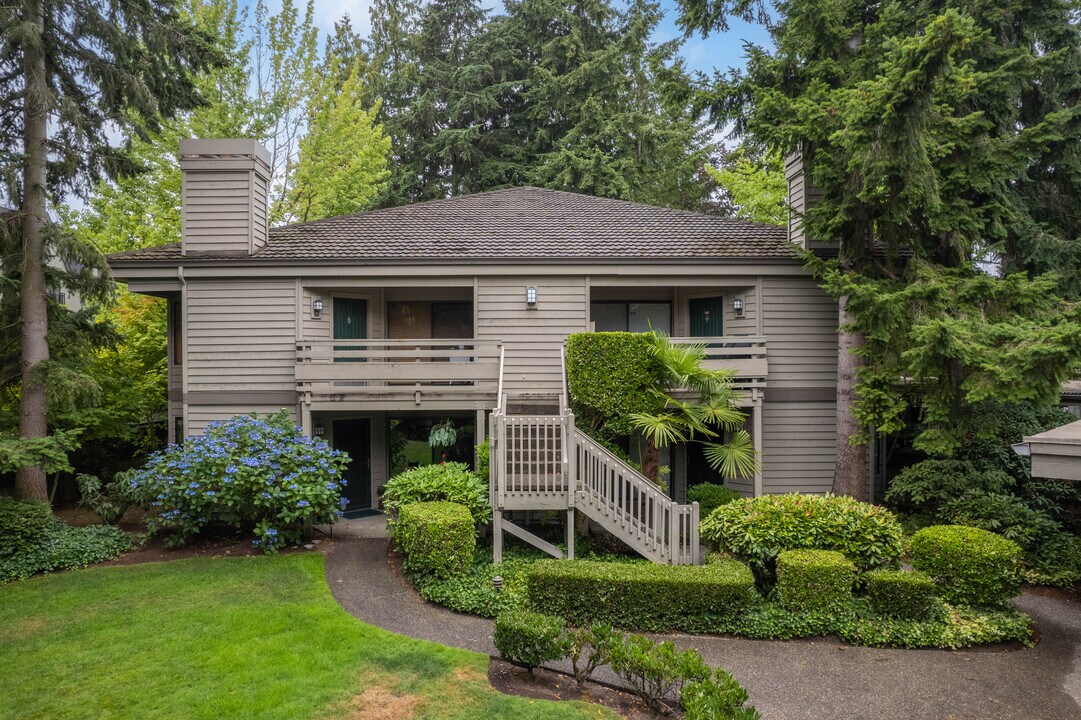 The Carlyle in Bellevue, WA - Foto de edificio