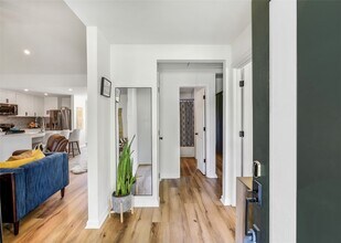 2550 Roy Cir in Houston, TX - Building Photo - Building Photo