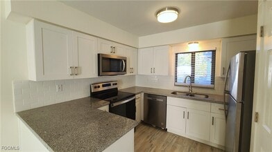 2610 Providence St in Ft. Myers, FL - Building Photo - Building Photo