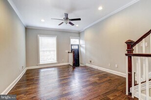 505 S Lakewood Ave in Baltimore, MD - Building Photo