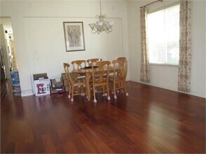 2582 Hepworth Dr in Davis, CA - Building Photo - Building Photo