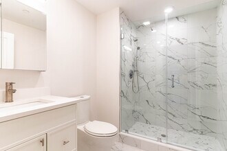 155 Everett St, Unit 102 in Boston, MA - Building Photo - Building Photo